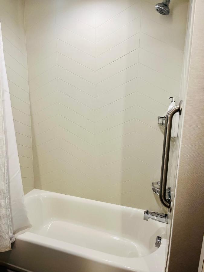 Fairfield Inn & Suites By Marriott סטאונטון מראה חיצוני תמונה